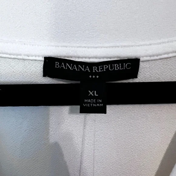 V Neck Wrap Banded Short Sleeve Shirt - Picture 3 of 3